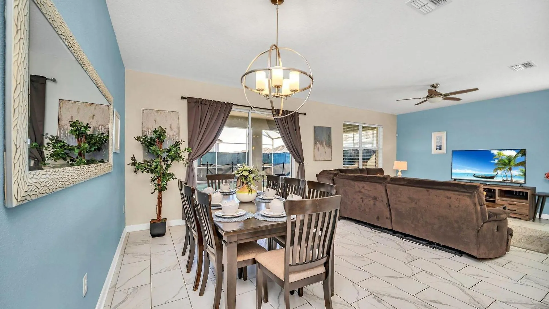 1587 - Adventure Villa Davenport Holiday home